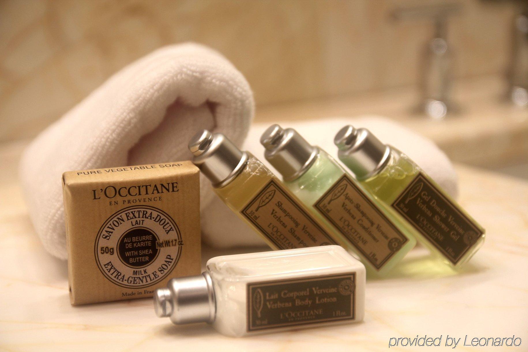 The Lin Hotel Taichung Eksteriør billede L'OCCITANE products