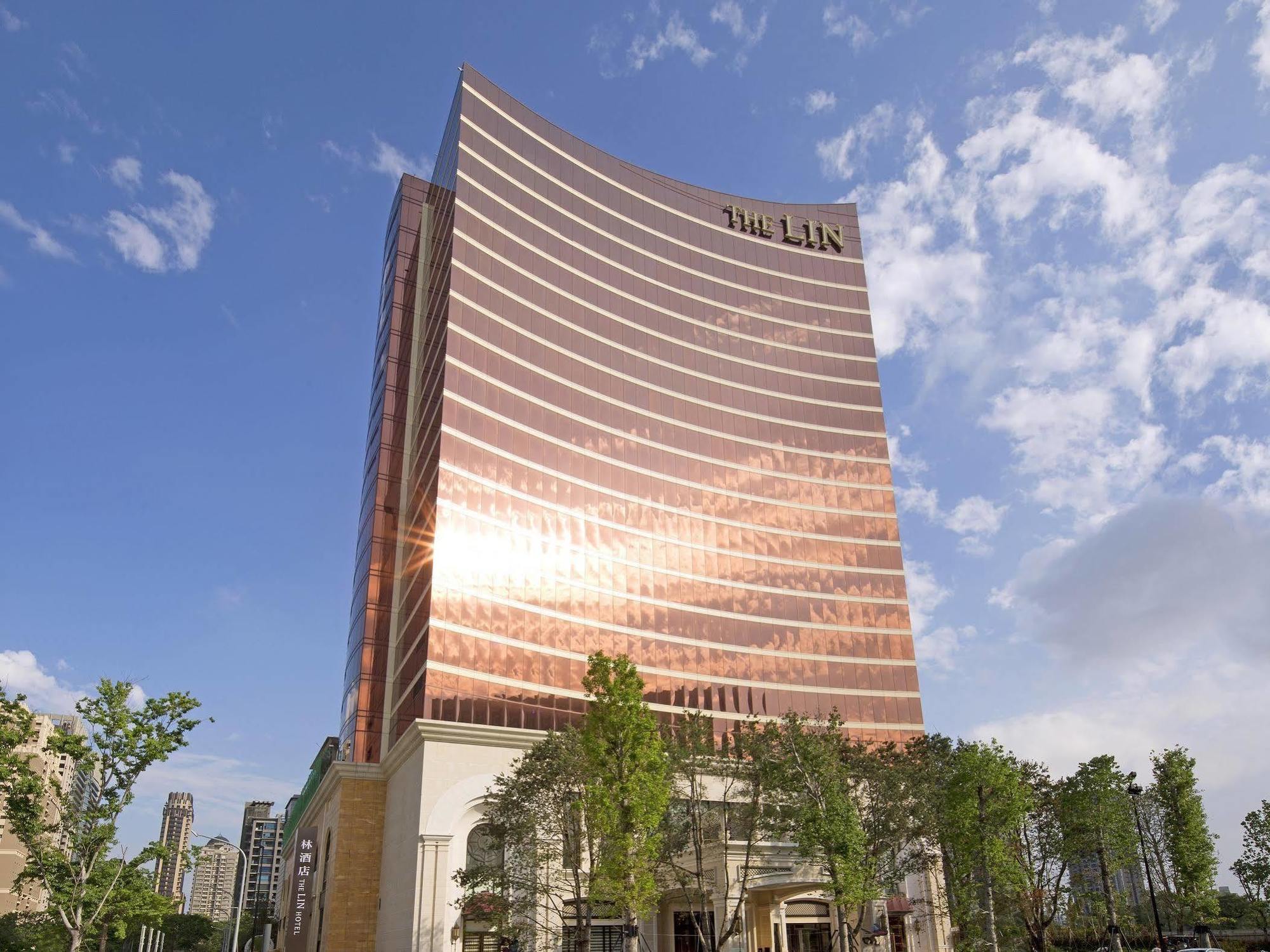 The Lin Hotel Taichung Eksteriør billede The building in 2012